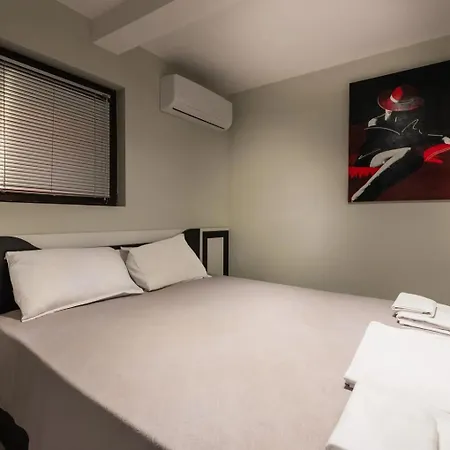 Hotel-restaurant Dimax * Yoakim-Gruevo