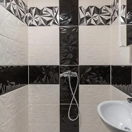 Hotel-restaurant Dimax מלון